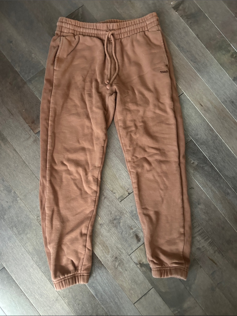 Aritzia Women's Rust Brown Jogger Sweatpants